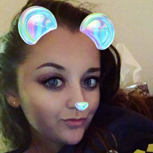 Meet your Posher, Rebecca - Picture 1 of 1